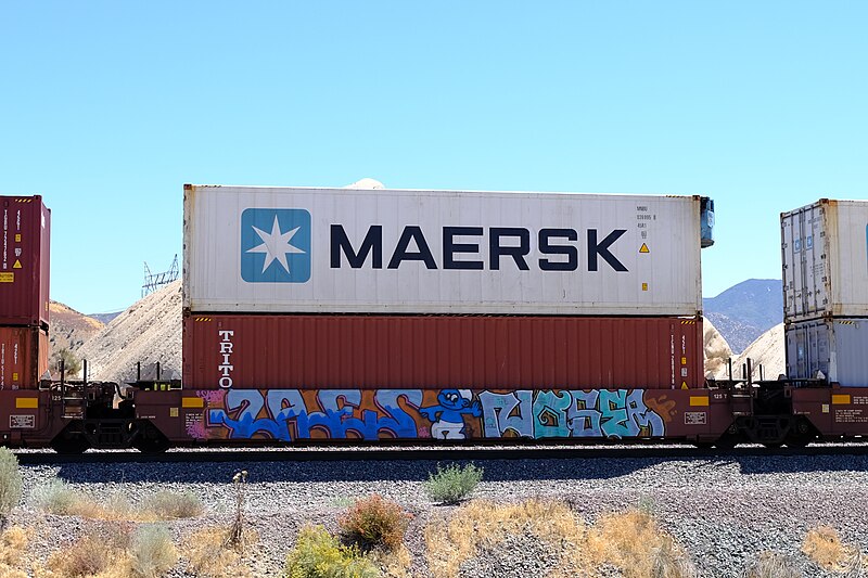 File:Freight Benching in SoCal - 8-30-2020 (50300237701).jpg