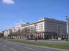 Karl-Marx-Allee, monumental boulevard