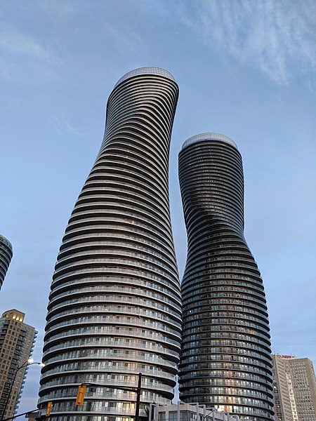 File:Absolute Towers - 20191019183705.jpg