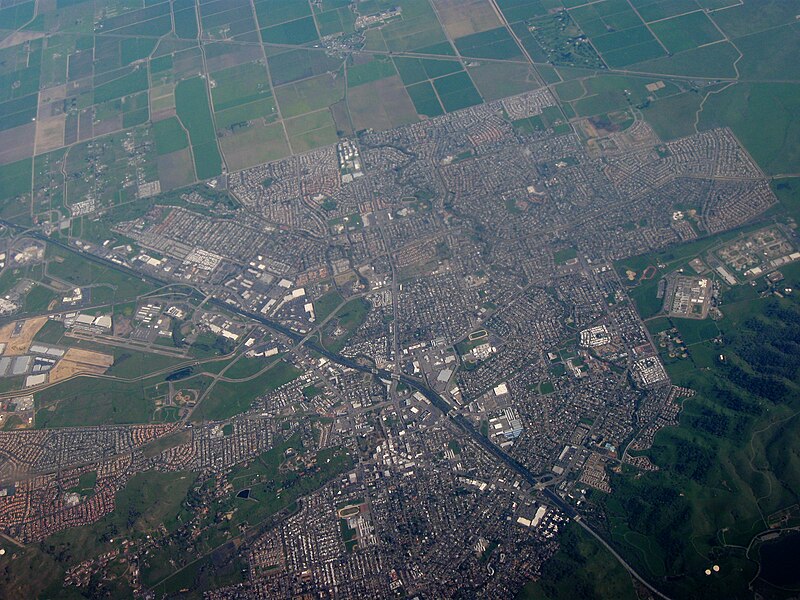 File:Aerial view of Vacaville, California.jpg
