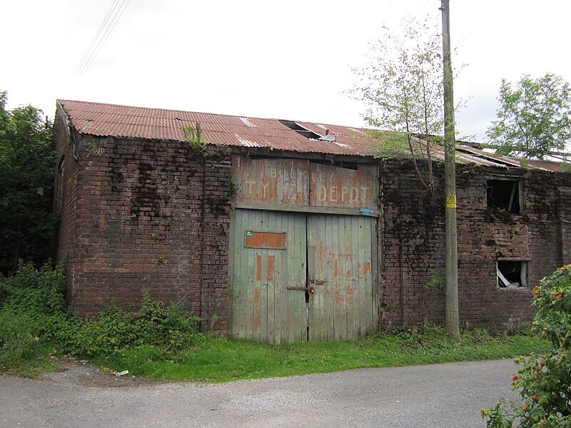 File:Buckley Tyre Depot (disused), Flintshire (1).JPG