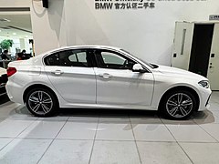 BMW 120i sedan, side, Xiamen.jpg