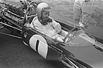 Jack Brabham i sin egenkonstruerade Brabham mad Repco-V8.