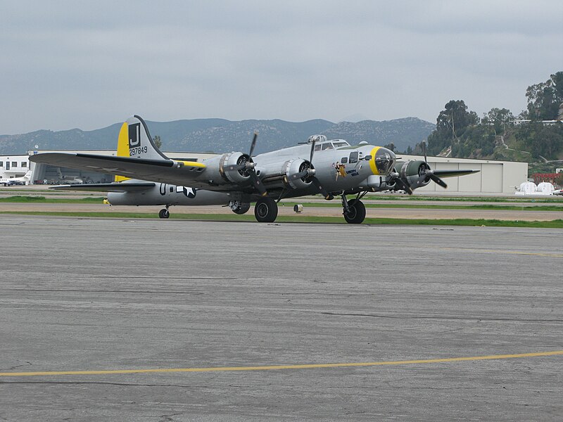 File:Liberty Belle B-17G.JPG