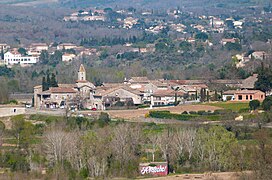 Saint-Maurice-d'Ardèche avec un tag "Ardèche" sur une grange.