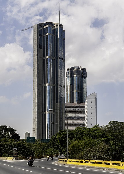 File:Caracas Central Park 3.jpg