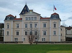 Façade occidentale du château.