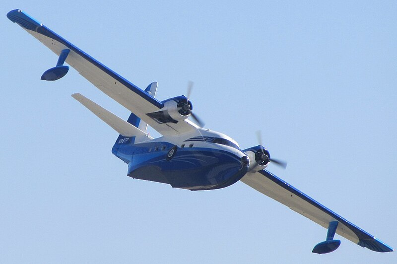 File:GrummanHU-16B.jpg