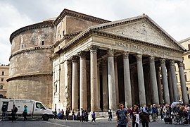 Pantheon Rome 04 2016 6460.jpg