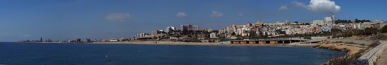 Tarragona tengerparti panorámaképe