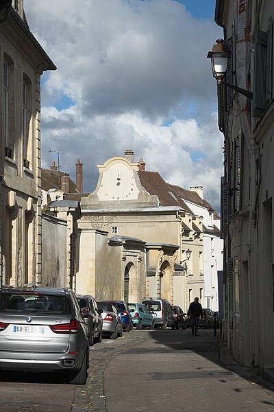 File:Mantes-la-Jolie (78) Rue Baudin 495.jpg