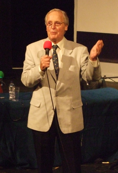 File:Nicholas Parsons 2007.png