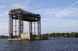 Eisenbahnhubbrücke - panoramio.jpg