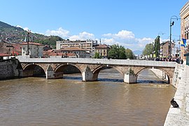 Šeher-Ćehaja Bridge, Sarajevo.jpg