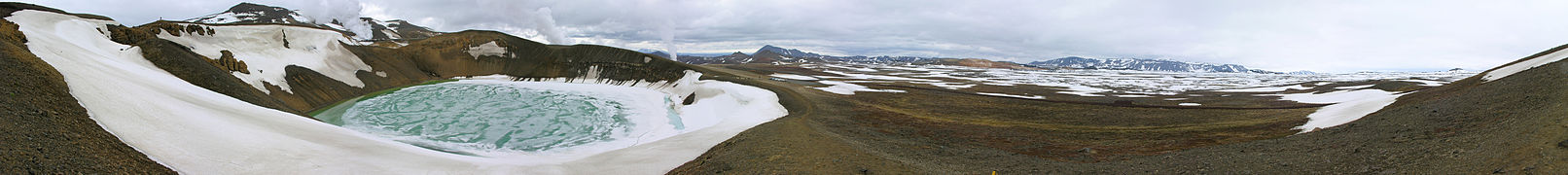 Víti, a maar within the Krafla caldera