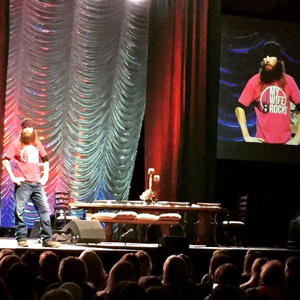 File:Jase Robertson wears a shirt every wife would love.jpg