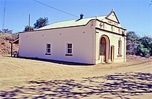 Ravenswood Ambulance Station (1997).jpg