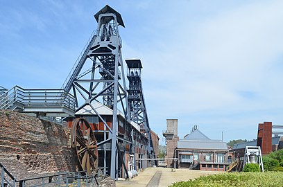 Les chevalements du Bois du Cazier.