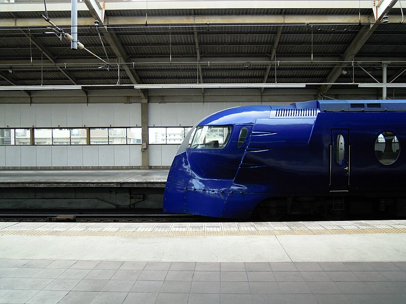 File:Nankai Tengachaya Station platform - panoramio (4).jpg