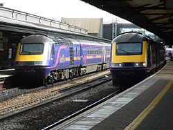 Two First Great Western High Speed Trains at Reading station.