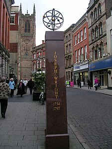 Le mémorial du planétaire près de sa maison natale à Derby.