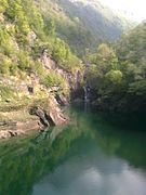 Lago della diga in val dei ratti - panoramio.jpg