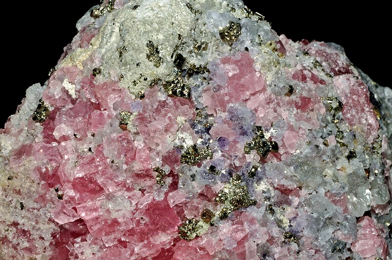 File:Rhodochrosite, pyrite, fluorite, chalcopyrite.jpg