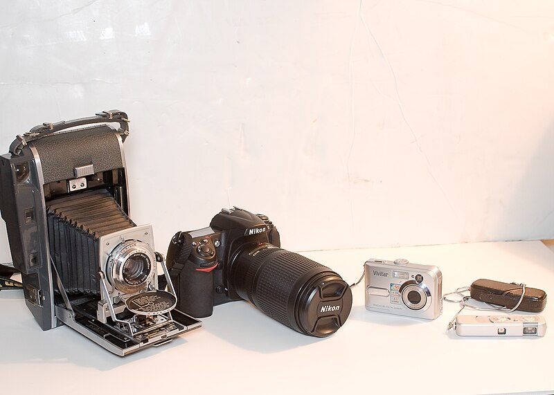 File:Cameras.jpg