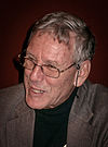 Amos Oz