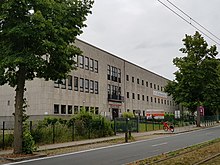 Description de l'image Belgique - Bruxelles - Woluwe-Saint-Pierre - Athénée royal Crommelynck - 2019-08-03.jpg.