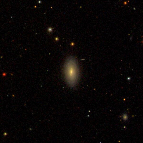 File:IC1044 - SDSS DR14.jpg