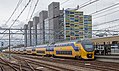 Het huidige station Leiden Centraal met dubbeldekstrein naar Lelystad; 16 augustus 2014