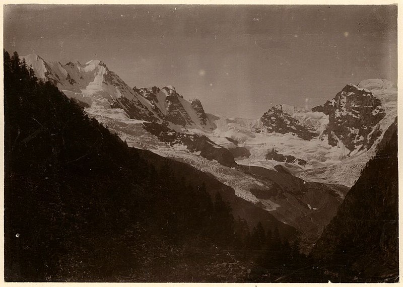 File:Perotti Angelo.Valnontey. Valle Di Cogne, Valnontey, Panorama Della Valle Col Gruppo Del Gran Paradiso Sullo Sfondo 27A52.jpg