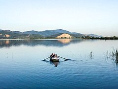 Lago di Massaciuccoli. Torre del Lago Puccini.jpg