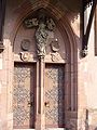 Wappen rechts unten am Hauptportral der Wallfahrtskirche Mariä Krönung in Lautenbach (Renchtal)