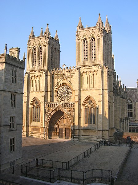 File:Bristol Cathedral BCL toilet.jpg