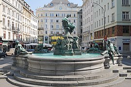 Providentiabrunnen o Donnerbrunnen, fuente en el Neuer Market de Viena, de Georg Raphael Donner (1737-1739)[5]​