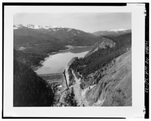 Luftbild von Tieton Dam und Rimrock Lake von Unterhalb des Damms