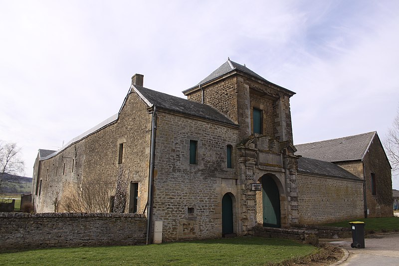 File:Bazeilles (08 Ardennes) - La Ferme Turenne – Portail classé - Photo Francis Neuvens.JPG