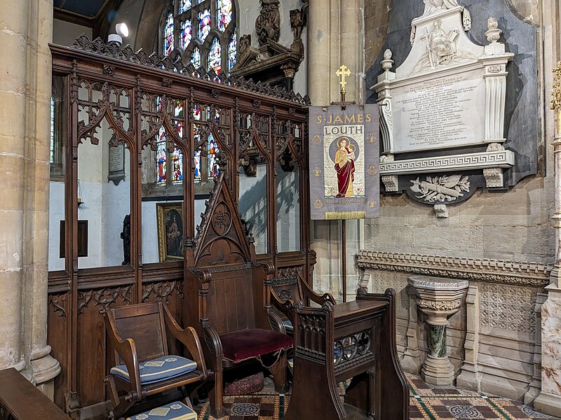 File:Chair on the altar in St James Church, Louth.jpg