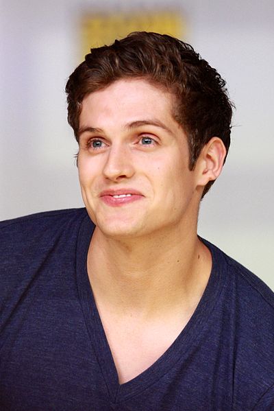 File:Daniel Sharman cut.jpg