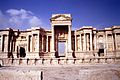 La scène du théâtre romain de Palmyre en Syrie.