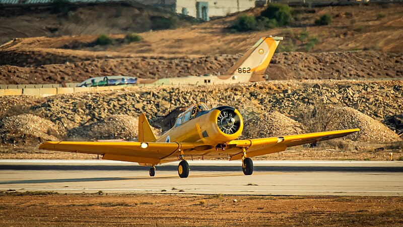 File:118331 harvard plane PikiWiki Israel.jpg