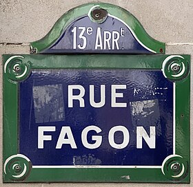 Voir la plaque.