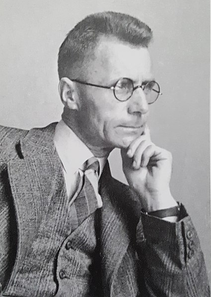 File:Roland Hipkins, c.1935.jpg