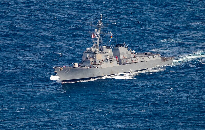 File:230515-N-UD253-254 - USS Oscar Austin (DDG-79) and NATO allies conduct a photo exercise during Formidable Shield 2023.jpg