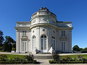 Château de Bagatelle by François-Joseph Bélanger (1777)