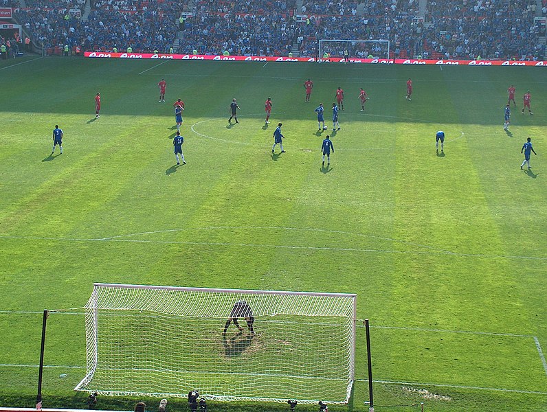 File:Ready for kick-off - geograph.org.uk - 1770915.jpg