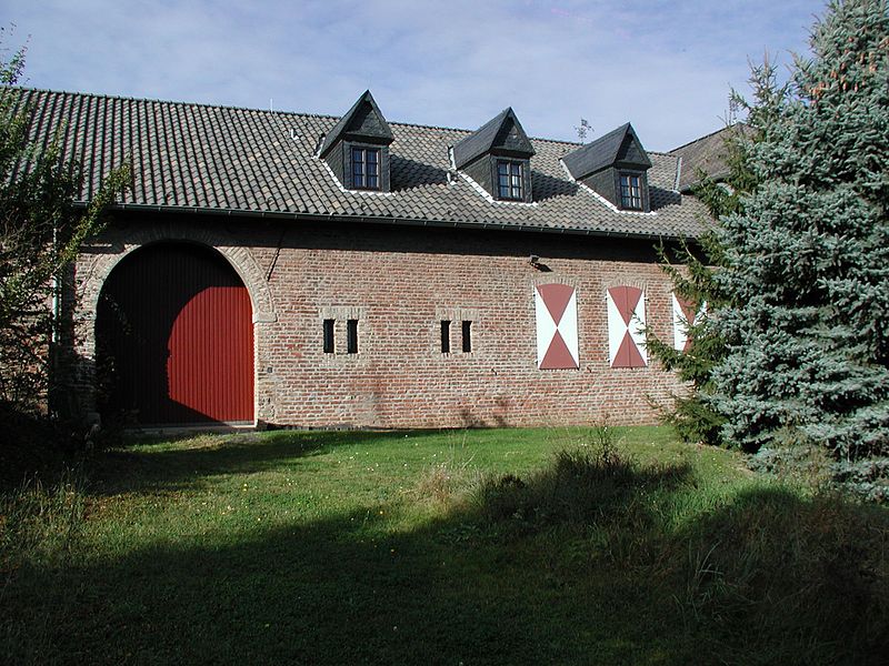 File:Burg-Bornheim-Hemmerich-017.JPG