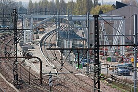 Vue d'ensemble du site de la future gare, en avril 2013.